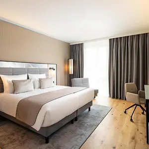 **** Hotel Leonardo Royal Bonn Airport Niemcy