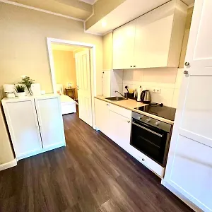 Zentrales Mit Terrasse Apartment